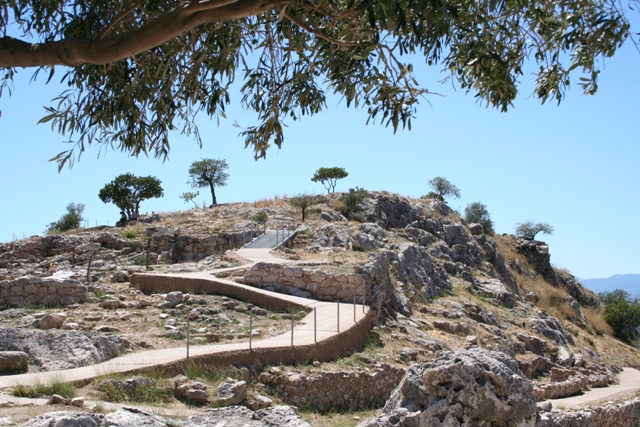 Mycenae - Pathway leading to the newer eastern extension 